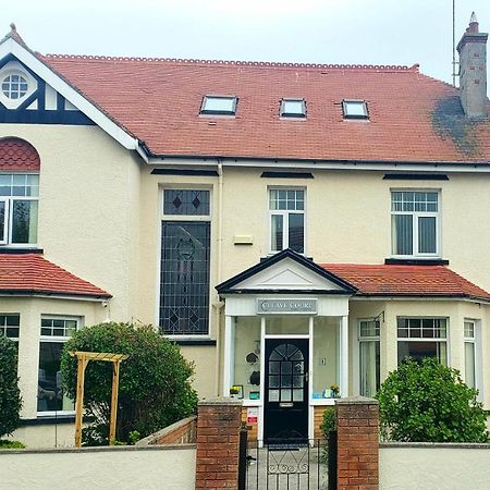 Cleave Court Guest House Llandudno Exterior photo
