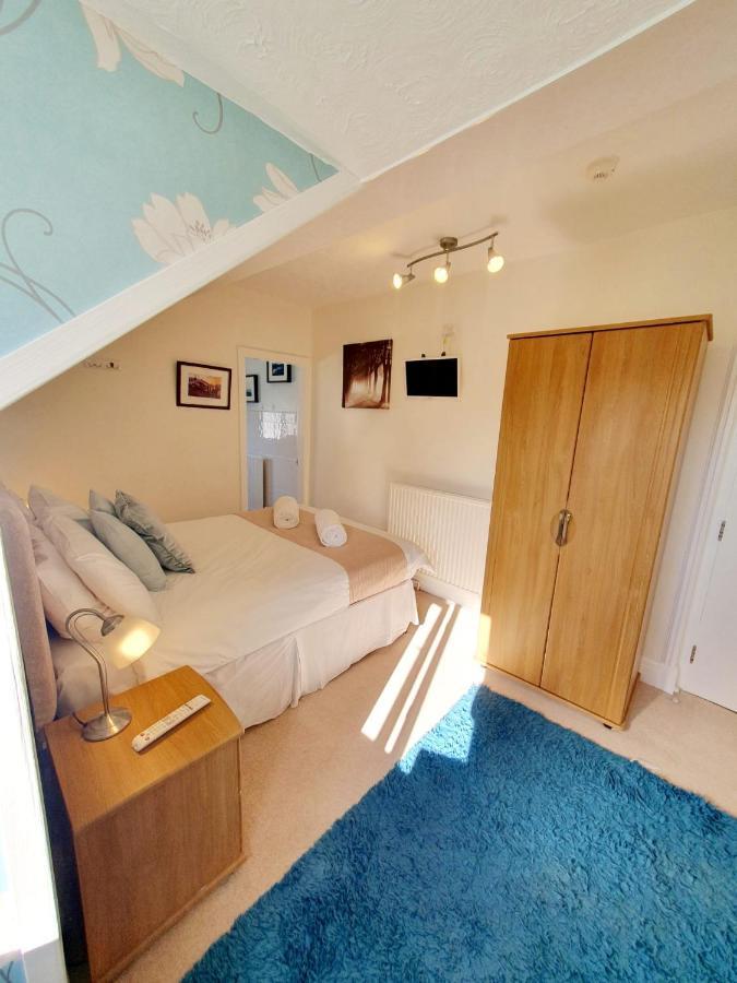Cleave Court Guest House Llandudno Exterior photo